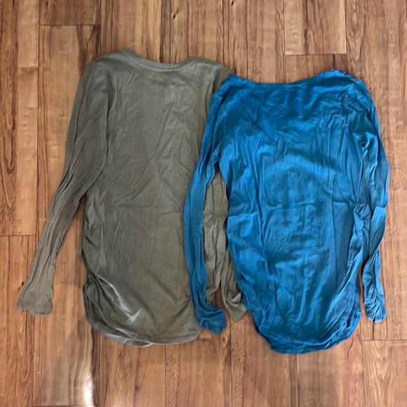 Motherhood maternity size small long sleeve shirts EUC. Blue, green. Ruched side - Picture 7 of 7